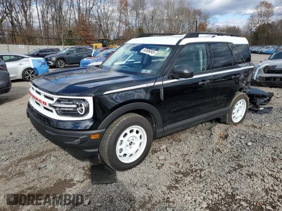 ✅ 2024 Ford Bronco Sport Heritage • VIN: 3FMCR9G62RRF44185 • Lot: 92506045. Wystawiony na Copart z przebiegiem 4 736 mil. Bezpłatny archiwum sprzedaży aukcyjnych z USA i szczegółowy raport historii pojazdu na DreamBid. Zdjęcie 1.