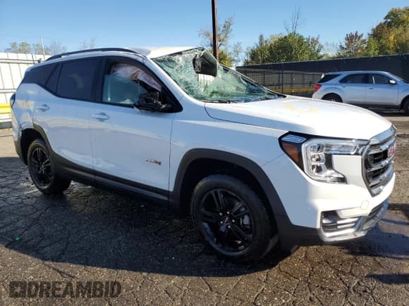 ✅ 2022 GMC Terrain AT4 • VIN: 3GKALYEV6NL198015 • Lot: 84468535. Listed on Copart with 59,768 mi. Free auction sales archive from the USA and detailed vehicle history report at DreamBid. Image 4.