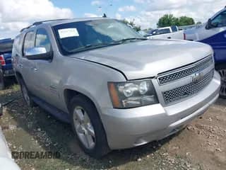 2008 Chevrolet Tahoe LTZ с VIN 1GNFK13098R167185, выставлен на аукционе IAAI как лот 42927414 с пробегом 325 333 миль миль и . История ставок и продаж доступна на DreamBid. Изображение 1.