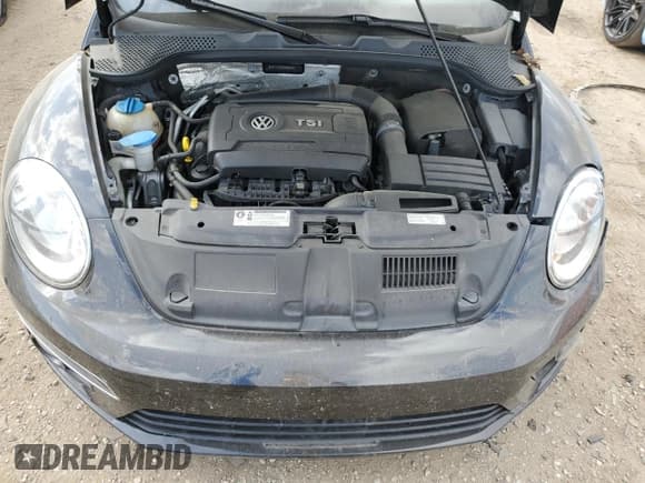 ✅ 2014 Volkswagen Beetle Turbo R-Line • VIN: 3VWVT7ATXEM639146 • Lot: 85305285. Listed on Copart with 87,582 mi. Free auction sales archive from the USA and detailed vehicle history report at DreamBid. Image 11.