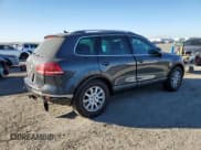 ✅ 2016 Volkswagen Touareg Lux • VIN: WVGEP9BP6GD003404 • Lot: 86789694. Listed on Copart with 124,913 mi. Free auction sales archive from the USA and detailed vehicle history report at DreamBid. Image 3.