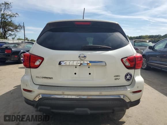 ✅ 2018 Nissan Pathfinder SL • VIN: 5N1DR2MM1JC612977 • Lot: 85286105. Listed on Copart with 84,291 mi. Free auction sales archive from the USA and detailed vehicle history report at DreamBid. Image 6.
