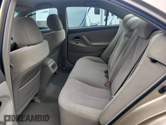 ✅ 2011 Toyota Camry LE • VIN: 4T1BF3EK4BU720508 • Lot: 91996285. Wystawiony na Copart z przebiegiem 147 613 mil. Bezpłatny archiwum sprzedaży aukcyjnych z USA i szczegółowy raport historii pojazdu na DreamBid. Zdjęcie 10.