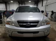 ✅ 2009 Kia Sorento LX • VIN: KNDJC735595873559 • Lot: 56575555. Listed on Copart with 61,762 mi. Free auction sales archive from the USA and detailed vehicle history report at DreamBid. Image 5.