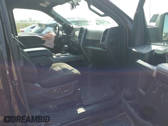 ✅ 2018 Ford F-150 XL • VIN: 1FTFX1E59JKG09710 • Лот: 42458880. Опубликован ранее на IAAI с пробегом 89 222 миль. Бесплатный доступ к архиву аукционных продаж из США и подробный отчёт об истории автомобиля на DreamBid. Изображение 5.