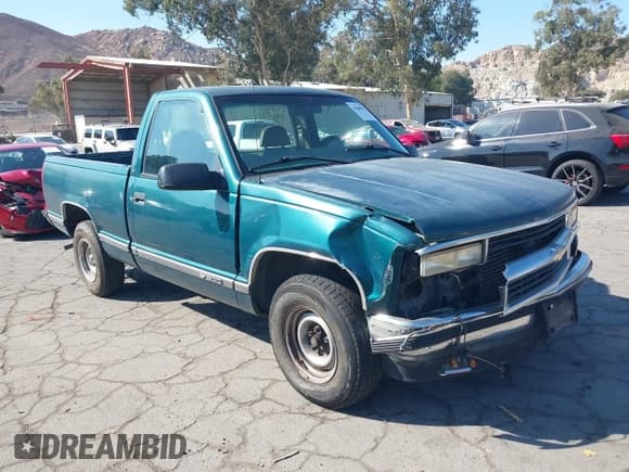✅ 1997 Chevrolet Silverado 1500 • VIN: 1GCEC14W3VZ100369 • Lot: 43208475. Wystawiony na IAAI z przebiegiem 101 950 mil. Bezpłatny archiwum sprzedaży aukcyjnych z USA i szczegółowy raport historii pojazdu na DreamBid. Zdjęcie 1.
