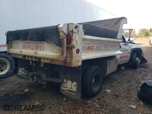 ✅ 2006 Chevrolet Silverado 1500 • VIN: 1GBJC34U66E219197 • Lot: 84921325. Wystawiony na Copart z przebiegiem 144 467 mil. Bezpłatny archiwum sprzedaży aukcyjnych z USA i szczegółowy raport historii pojazdu na DreamBid. Zdjęcie 3.