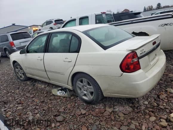2006 Chevrolet Malibu 2LT z VIN 1G1ZT51826F142882, wystawiony jako Copart lot #78362994 z przebiegiem 205 009 mil mil oraz Szkoda całkowita • Salvage title. Historia ofert i sprzedaży dostępna na DreamBid. Obrazek 2.