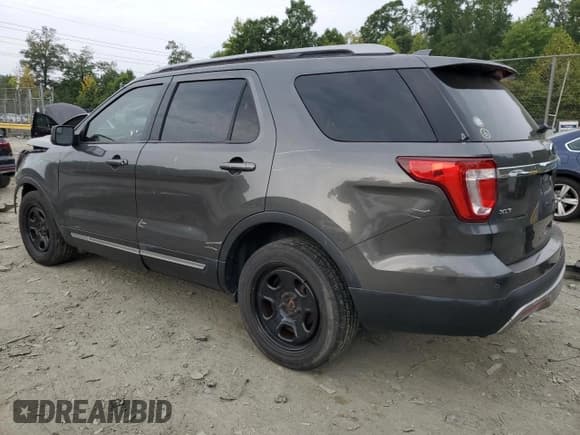 ✅ 2017 Ford Explorer XLT • VIN: 1FM5K8D82HGD84862 • Lot: 56034875. Wystawiony na Copart z przebiegiem 68 149 mil. Bezpłatny archiwum sprzedaży aukcyjnych z USA i szczegółowy raport historii pojazdu na DreamBid. Zdjęcie 2.