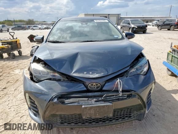 ✅ 2018 Toyota Corolla SE • VIN: 5YFBURHE3JP817195 • Lot: 85783785. Listed on Copart with 135,649 mi. Free auction sales archive from the USA and detailed vehicle history report at DreamBid. Image 5.