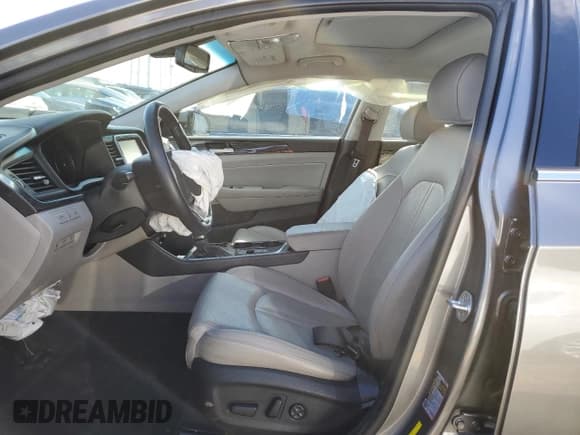 ✅ 2018 Hyundai Sonata Limited • VIN: 5NPE34AF1JH686092 • Lot: 45289783. Listed on Copart with 58,057 mi. Free auction sales archive from the USA and detailed vehicle history report at DreamBid. Image 7.