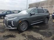✅ 2024 Hyundai Palisade Calligraphy • VIN: KM8R7DGEXRU718054 • Лот: 42493615. Опубликован ранее на Copart с пробегом 7 971 миль. Бесплатный доступ к архиву аукционных продаж из США и подробный отчёт об истории автомобиля на DreamBid. Изображение 1.