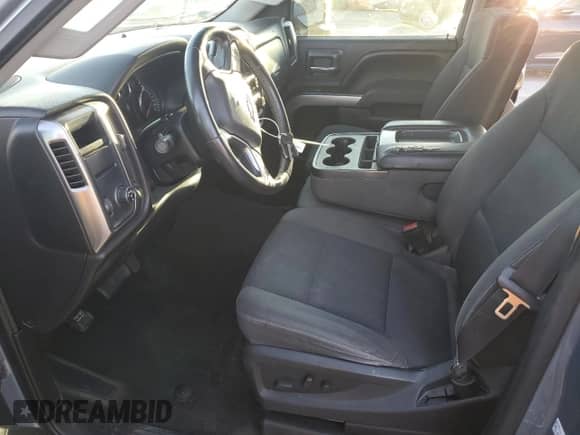 2015 Chevrolet Silverado 1500 LT z VIN 1GCRCREC4FZ262324, wystawiony jako Copart lot #84000115 z przebiegiem 129 765 mil mil oraz Szkoda całkowita • Salvage title. Historia ofert i sprzedaży dostępna na DreamBid. Obrazek 7.