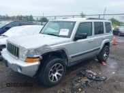 ✅ 2007 Jeep Commander Sport • VIN: 1J8HG48K57C632098 • Lot: 42300239. Wystawiony na IAAI z przebiegiem 311 738 mil. Bezpłatny archiwum sprzedaży aukcyjnych z USA i szczegółowy raport historii pojazdu na DreamBid. Zdjęcie 2.
