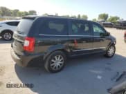 ✅ 2016 Chrysler Town & Country Touring • VIN: 2C4RC1BGXGR301180 • Lot: 80942375. Wystawiony na Copart z przebiegiem Nie podano. Bezpłatny archiwum sprzedaży aukcyjnych z USA i szczegółowy raport historii pojazdu na DreamBid. Zdjęcie 3.