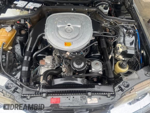 ✅ 1988 Mercedes-Benz 560 • VIN: WDBCA39D1JA406073 • Лот: 50398345. Опубликован ранее на Copart с пробегом 111 524 миль. Бесплатный доступ к архиву аукционных продаж из США и подробный отчёт об истории автомобиля на DreamBid. Изображение 7.