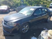 ✅ 2008 Dodge Avenger R/T • VIN: 1B3LC76M38N690883 • Лот: 43304878. Опубликован ранее на IAAI с пробегом 203 586 миль. Бесплатный доступ к архиву аукционных продаж из США и подробный отчёт об истории автомобиля на DreamBid. Изображение 2.