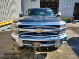 2016 Chevrolet Silverado 2500HD LTZ z VIN 1GC1KWE89GF237125, wystawiony jako Copart lot #85521385 z przebiegiem Nie podano mil oraz Szkoda całkowita • Salvage title. Historia ofert i sprzedaży dostępna na DreamBid. Obrazek 5.