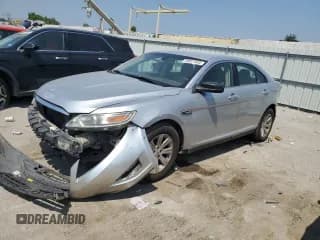 ✅ 2010 Ford Taurus SE • VIN: 1FAHP2DW0AG161228 • Лот: 59911925. Опубликован ранее на Copart с пробегом 289 613 миль. Бесплатный доступ к архиву аукционных продаж из США и подробный отчёт об истории автомобиля на DreamBid. Изображение 1.