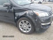 ✅ 2015 Chevrolet Traverse LT • VIN: 1GNKRGKDXFJ376156 • Lot: 41108024. Wystawiony na IAAI z przebiegiem 100 601 mil. Bezpłatny archiwum sprzedaży aukcyjnych z USA i szczegółowy raport historii pojazdu na DreamBid. Zdjęcie 6.