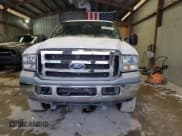 ✅ 2004 Ford Excursion Eddie Bauer • VIN: 1FMSU45P84EB01639 • Lot: 84080724. Wystawiony na Copart z przebiegiem 239 334 mil. Bezpłatny archiwum sprzedaży aukcyjnych z USA i szczegółowy raport historii pojazdu na DreamBid. Zdjęcie 5.