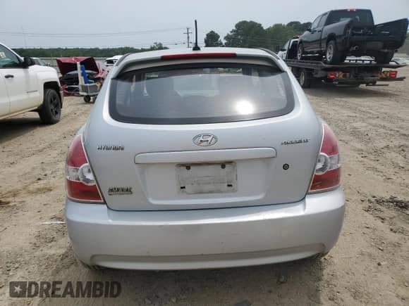 2009 Hyundai Accent GS с VIN KMHCM36C89U119615, выставлен на аукционе Copart как лот 60686265 с пробегом 106 778 миль миль и Чистый • Clean title. История ставок и продаж доступна на DreamBid. Изображение 6.
