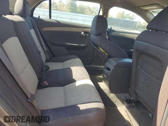 ✅ 2011 Chevrolet Malibu 1LS • VIN: 1G1ZB5E15BF156382 • Lot: 75807684. Listed on Copart with 109,352 mi. Free auction sales archive from the USA and detailed vehicle history report at DreamBid. Image 10.