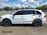 ✅ 2021 Volkswagen Tiguan SE • VIN: 3VV2B7AX5MM054356 • Lot: 43035399. Wystawiony na IAAI z przebiegiem 87 671 mil. Bezpłatny archiwum sprzedaży aukcyjnych z USA i szczegółowy raport historii pojazdu na DreamBid. Zdjęcie 14.