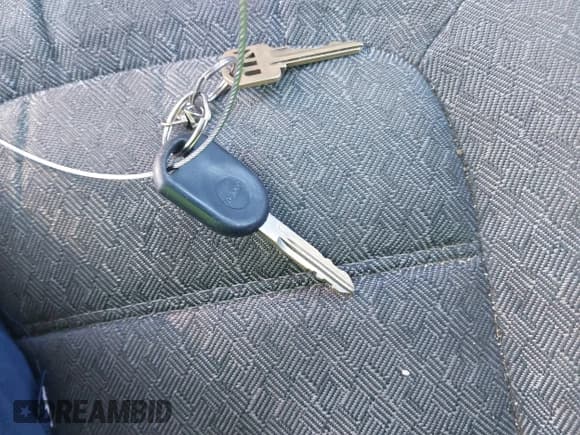 ✅ 2003 Ford Explorer XLS • VIN: 1FMZU72K73ZB11658 • Lot: 41126068. Listed on IAAI with 328,037 mi. Free auction sales archive from the USA and detailed vehicle history report at DreamBid. Image 11.