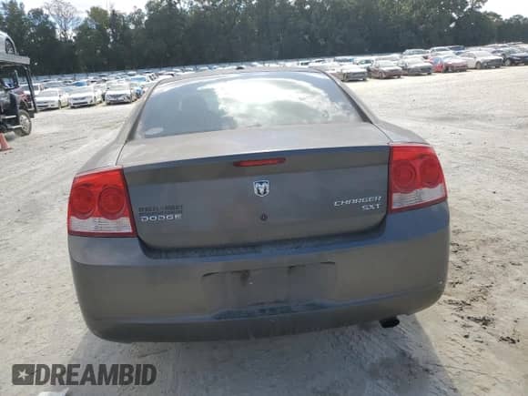 2010 Dodge Charger SXT с VIN 2B3CA3CV4AH242940, выставлен на аукционе Copart как лот 81041074 с пробегом 154 562 миль миль и На запчасти • Non repairable. История ставок и продаж доступна на DreamBid. Изображение 6.