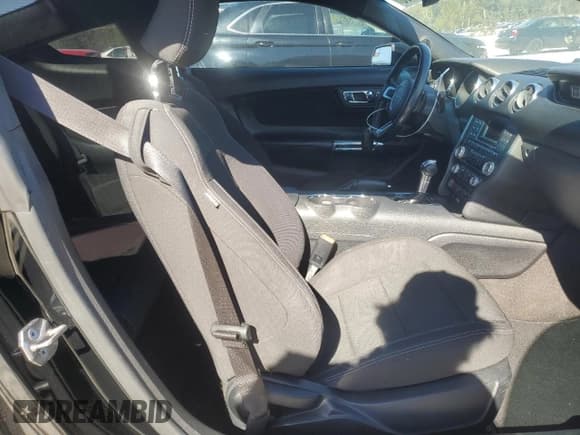 ✅ 2015 Ford Mustang V6 • VIN: 1FA6P8AM3F5406832 • Lot: 87097095. Listed on Copart with 160,434 mi. Free auction sales archive from the USA and detailed vehicle history report at DreamBid. Image 10.