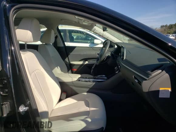 2021 Hyundai Sonata SEL с VIN KMHL34JJ1MA034981, выставлен на аукционе Copart как лот 38107862 с пробегом 8 662 миль миль и . История ставок и продаж доступна на DreamBid. Изображение 5.