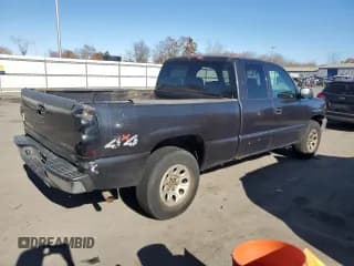 ✅ 2005 Chevrolet Silverado 1500 • VIN: 1GCEK19V45E290967 • Лот: 79959084. Опубликован ранее на Copart с пробегом 359 729 миль. Бесплатный доступ к архиву аукционных продаж из США и подробный отчёт об истории автомобиля на DreamBid. Изображение 3.