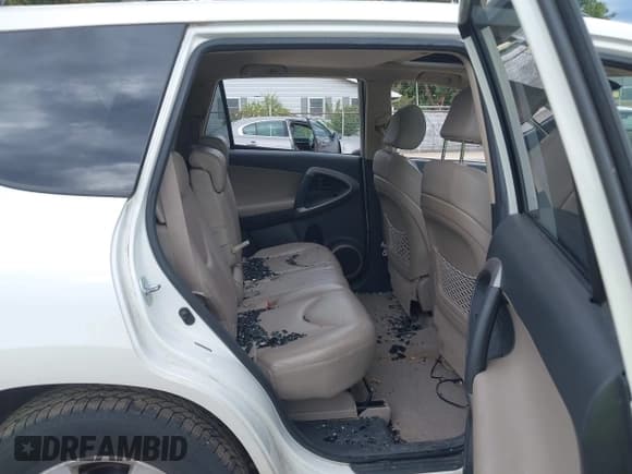 ✅ 2008 Toyota RAV4 Limited • VIN: JTMBK31VX85049879 • Lot: 43092892. Listed on IAAI with 198,331 mi. Free auction sales archive from the USA and detailed vehicle history report at DreamBid. Image 8.