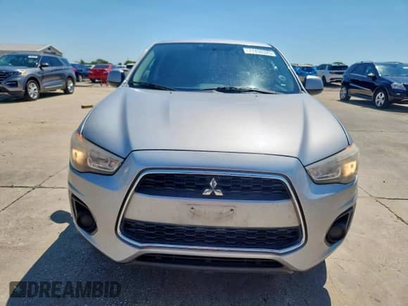 2015 Mitsubishi Outlander ES с VIN 4A4AR3AU1FE038290, выставлен на аукционе Copart как лот 71430325 с пробегом 109 474 миль миль и Чистый • Clean title. История ставок и продаж доступна на DreamBid. Изображение 5.