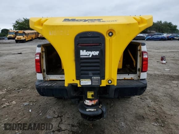 ✅ 2015 Ford F-250 XLT • VIN: 1FTBF2B65FEC15809 • Lot: 68775135. Wystawiony na Copart z przebiegiem 49 079 mil. Bezpłatny archiwum sprzedaży aukcyjnych z USA i szczegółowy raport historii pojazdu na DreamBid. Zdjęcie 6.