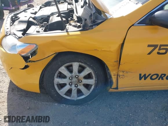 ✅ 2007 Toyota Camry XLE • VIN: 4T1BK46K27U557283 • Lot: 43365369. Listed on IAAI with 359,446 mi. Free auction sales archive from the USA and detailed vehicle history report at DreamBid. Image 6.