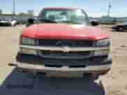 2004 Chevrolet Silverado 1500 z VIN 1GCEC14X64Z220027, wystawiony jako Copart lot #56878925 z przebiegiem 158 418 mil mil oraz Szkoda całkowita • Salvage title. Historia ofert i sprzedaży dostępna na DreamBid. Obrazek 5.