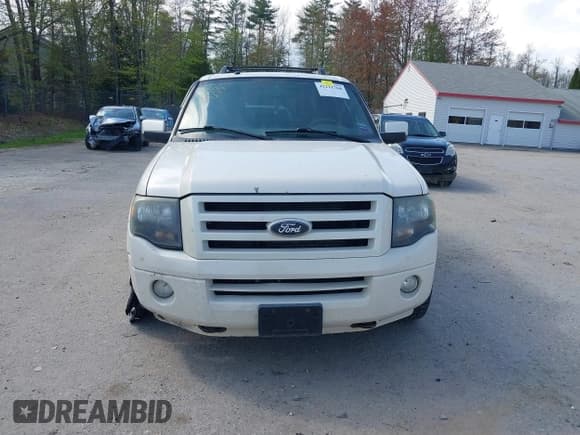 ✅ 2008 Ford Expedition Limited • VIN: 1FMFU20588LA17849 • Lot: 42221768. Listed on IAAI with 236,710 mi. Free auction sales archive from the USA and detailed vehicle history report at DreamBid. Image 13.