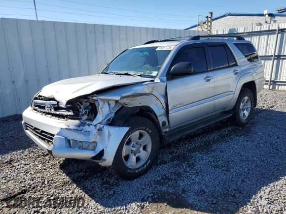 ✅ 2005 Toyota 4Runner SR5 • VIN: JTEBT14R550056839 • Лот: 86057235. Опубликован ранее на Copart с пробегом 144 110 миль. Бесплатный доступ к архиву аукционных продаж из США и подробный отчёт об истории автомобиля на DreamBid. Изображение 1.