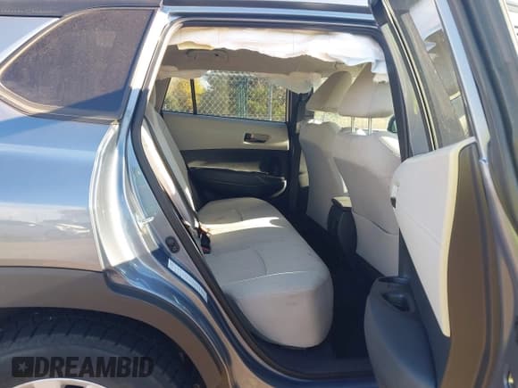 ✅ 2022 Toyota Corolla Cross LE • VIN: 7MUCAAAG5NV009458 • Lot: 43602100. Listed on IAAI with 33,797 mi. Free auction sales archive from the USA and detailed vehicle history report at DreamBid. Image 8.