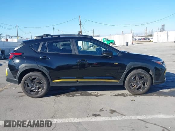 ✅ 2024 Subaru Crosstrek Special Sports • VIN: 4S4GUHF64R3788172 • Lot: 43378039. Wystawiony na IAAI z przebiegiem 21 839 mil. Bezpłatny archiwum sprzedaży aukcyjnych z USA i szczegółowy raport historii pojazdu na DreamBid. Zdjęcie 13.