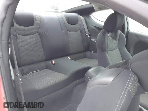 2012 Hyundai Genesis Coupe 2.0T с VIN KMHHT6KD0CU067817, выставлен на аукционе IAAI как лот 41414699 с пробегом 63 632 миль миль и . История ставок и продаж доступна на DreamBid. Изображение 8.