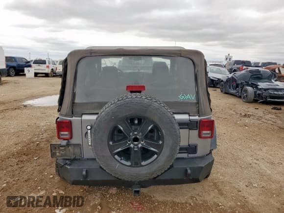 ✅ 2016 Jeep Wrangler Black Bear • VIN: 1C4AJWAG9GL100784 • Lot: 59625495. Wystawiony na Copart z przebiegiem 62 481 mil. Bezpłatny archiwum sprzedaży aukcyjnych z USA i szczegółowy raport historii pojazdu na DreamBid. Zdjęcie 6.