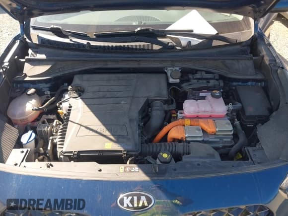 ✅ 2020 Kia Niro LX • VIN: KNDCB3LC1L5435129 • Lot: 43269613. Listed on IAAI with 71,417 mi. Free auction sales archive from the USA and detailed vehicle history report at DreamBid. Image 10.