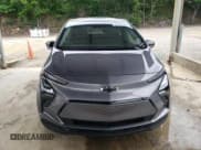 ✅ 2023 Chevrolet Bolt EV 2LT • VIN: 1G1FX6S07P4168932 • Lot: 54790844. Wystawiony na Copart z przebiegiem 667 mil. Bezpłatny archiwum sprzedaży aukcyjnych z USA i szczegółowy raport historii pojazdu na DreamBid. Zdjęcie 5.