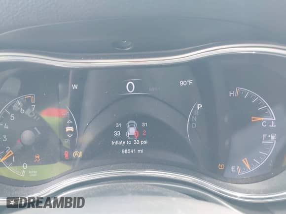 2020 Jeep Grand Cherokee Altitude z VIN 1C4RJEAG9LC246044, wystawiony jako IAAI lot #42616860 z przebiegiem 98 541 mil mil oraz . Historia ofert i sprzedaży dostępna na DreamBid. Obrazek 7.