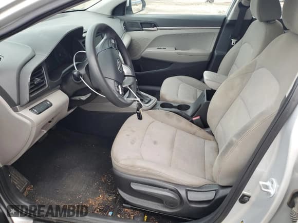 ✅ 2019 Hyundai Elantra SE • VIN: 5NPD74LFXKH474578 • Lot: 91232795. Listed on Copart with 162,326 mi. Free auction sales archive from the USA and detailed vehicle history report at DreamBid. Image 7.