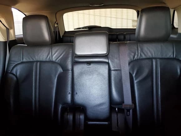 ✅ 2019 Lincoln MKT Reserve • VIN: 2LMHJ5AT1KBL01979 • Lot: 87437945. Wystawiony na Copart z przebiegiem 187 886 mil. Bezpłatny archiwum sprzedaży aukcyjnych z USA i szczegółowy raport historii pojazdu na DreamBid. Zdjęcie 10.