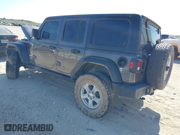 ✅ 2019 Jeep Wrangler Unlimited Sport S • VIN: 1C4HJXDG8KW568898 • Лот: 43459204. Опубликован ранее на IAAI с пробегом 80 807 миль. Бесплатный доступ к архиву аукционных продаж из США и подробный отчёт об истории автомобиля на DreamBid. Изображение 3.